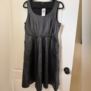 NWT Torrid Leather Like Dress w/Pockets  Size M/L. In Blk
